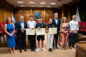 Becas Qvision